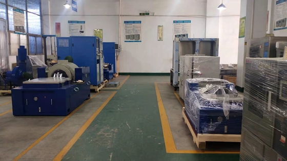 Estándar electromágnetico del EN 60068-2-6 de la máquina de la prueba de vibración para el laboratorio del RD