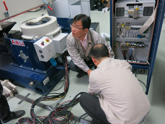 300kg. Estándar de alta frecuencia electrodinámico de Shaker MIL STD 810F de la vibración de F
