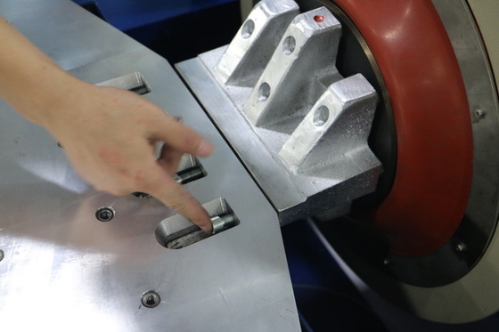 Seno y sistema de prueba electrodinámico triaxial de vibración de la dislocación grande al azar para los productos electrónicos