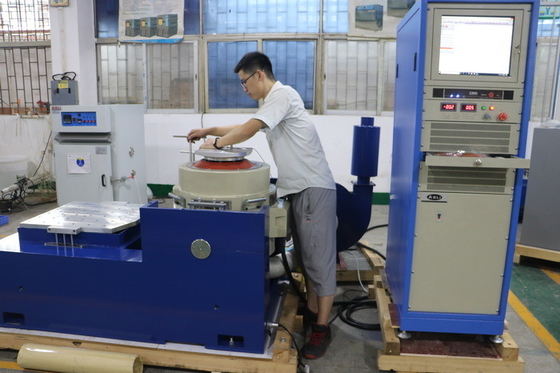 Seno y sistema de prueba grande al azar de vibración de la dislocación con el regulador para MIL-STD 810F
