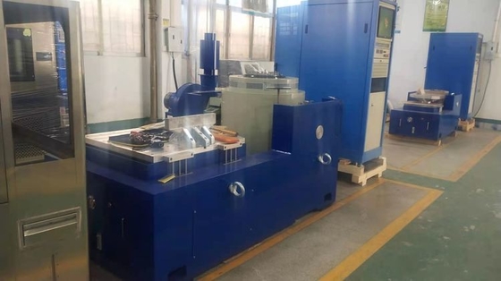 Shaker Testing Equipment With electrodinámico 600kg valoró la prueba de vibración de la reunión IEC61373 de la fuerza